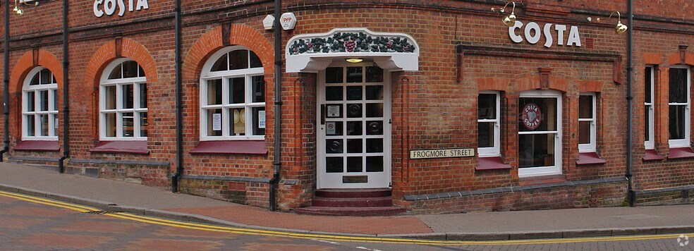 64 High St, Tring à louer - Autre - Image 2 de 4