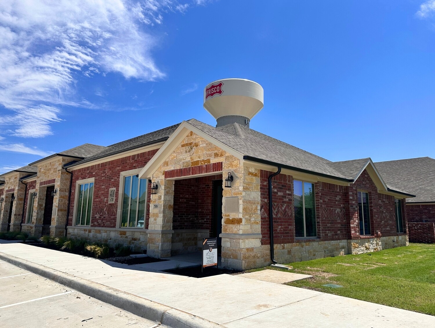 400 Stonebrook Pky, Frisco, TX à louer Photo du bâtiment- Image 1 de 5