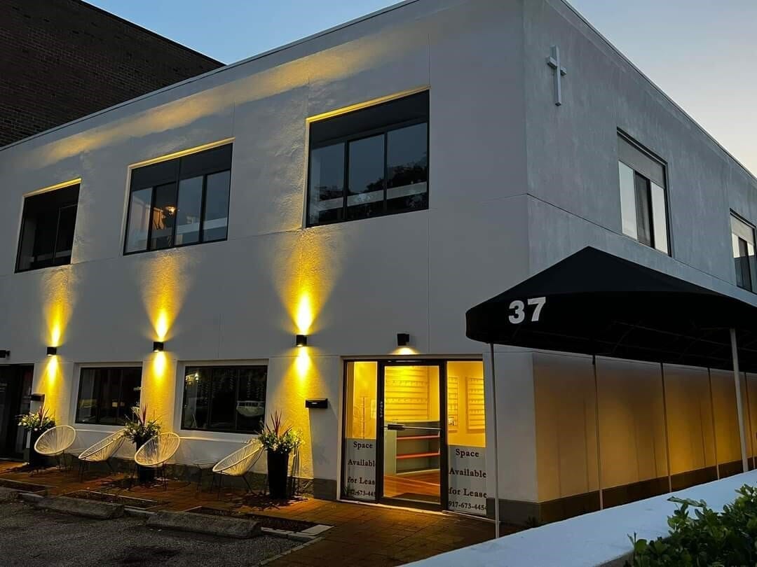 37 W Putnam Ave, Greenwich, CT for lease Primary Photo- Image 1 of 2