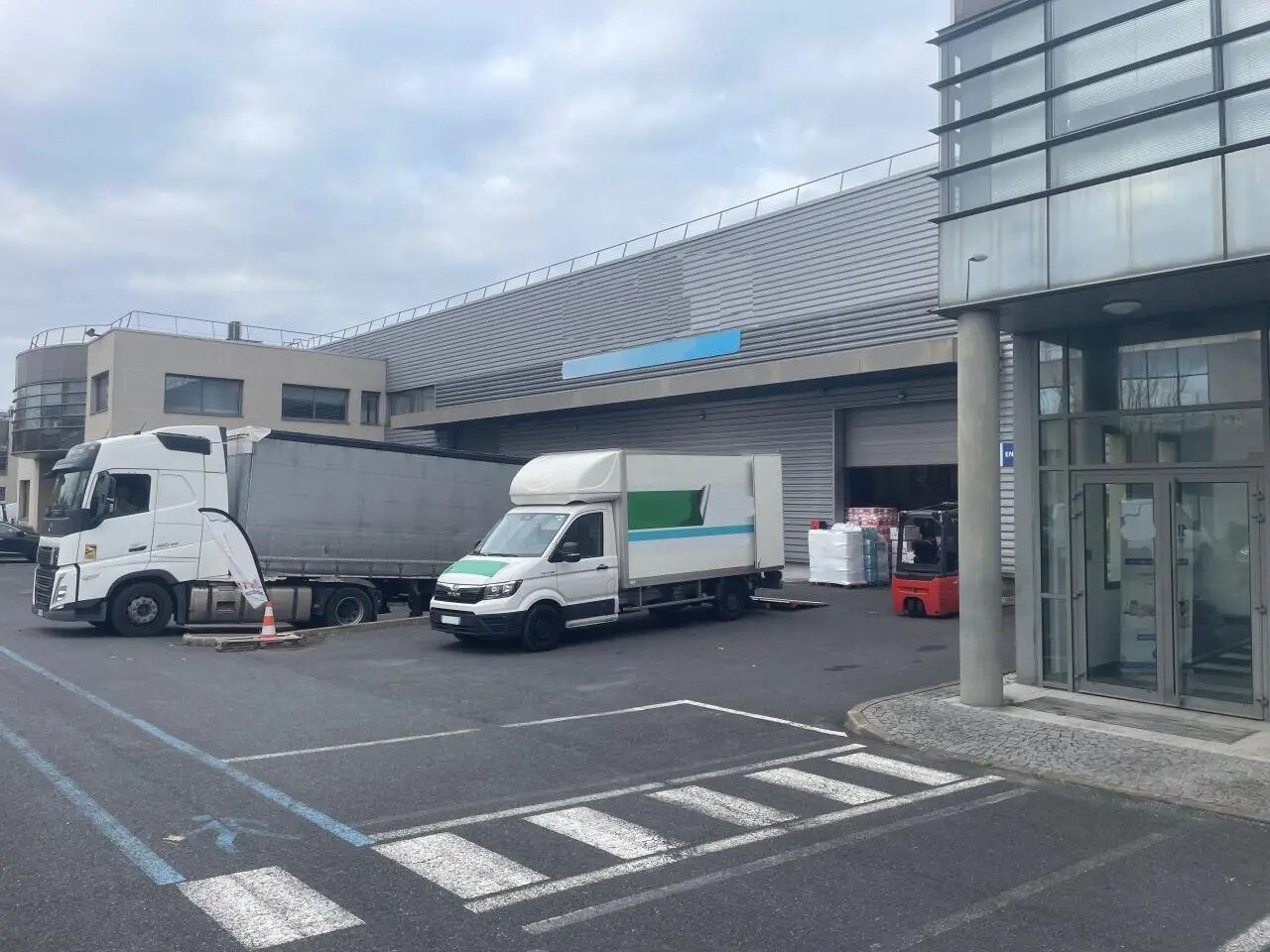 Bureau dans Gennevilliers à louer Photo du bâtiment- Image 1 de 13