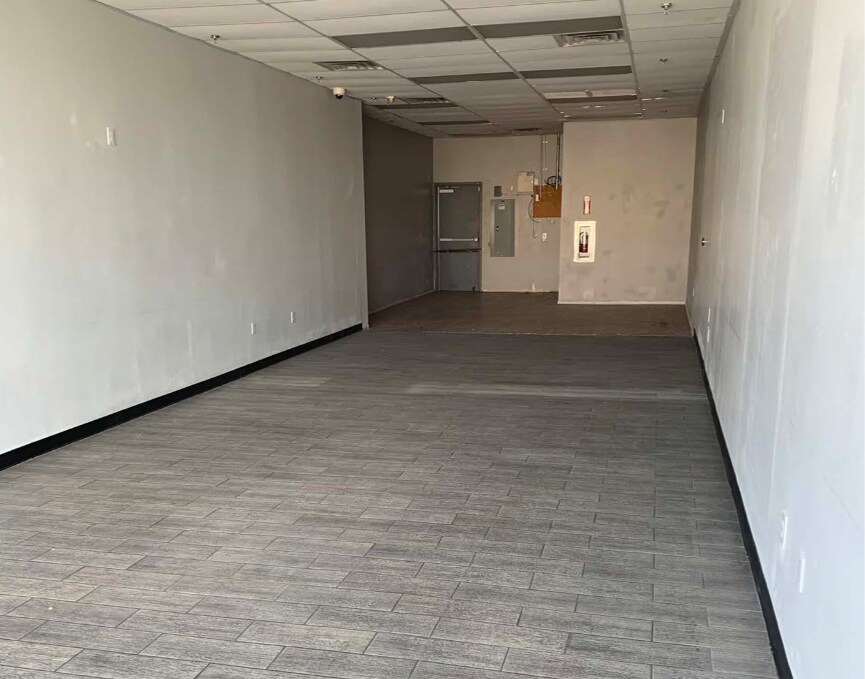 Boulder Hwy, Las Vegas, NV for lease Interior Photo- Image 1 of 2