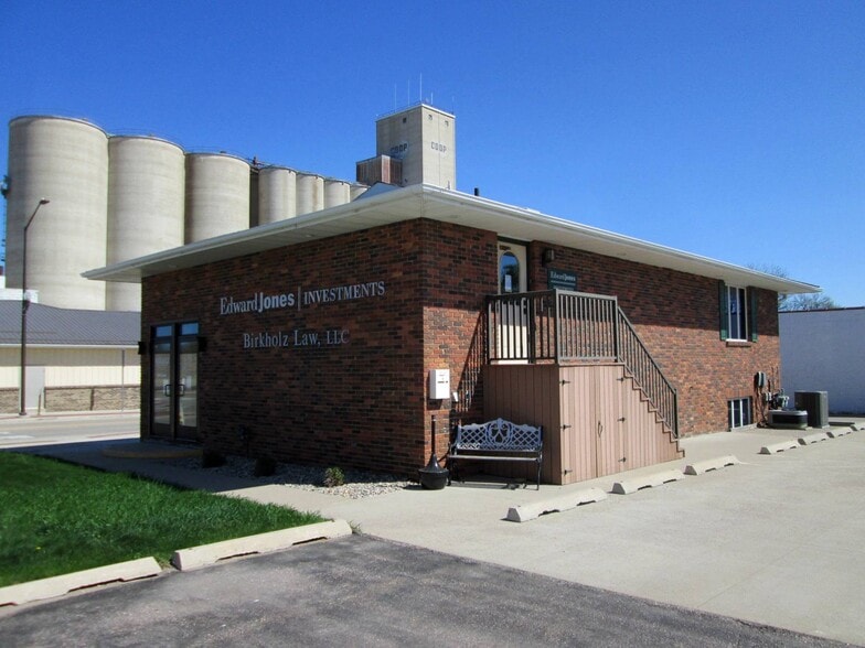 101 7th St S, Saint James, MN for lease - Building Photo - Image 2 of 13