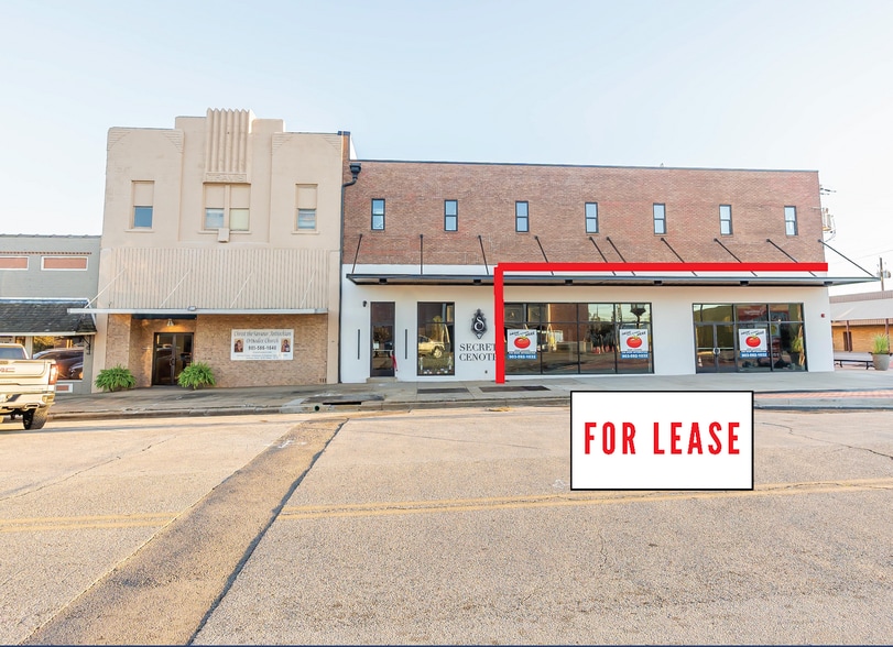 201 E Commerce St, Jacksonville, TX for lease - Building Photo - Image 2 of 9