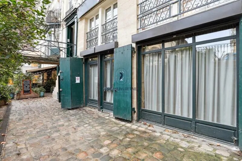 Rue Mabillon, Paris for sale Building Photo- Image 1 of 14