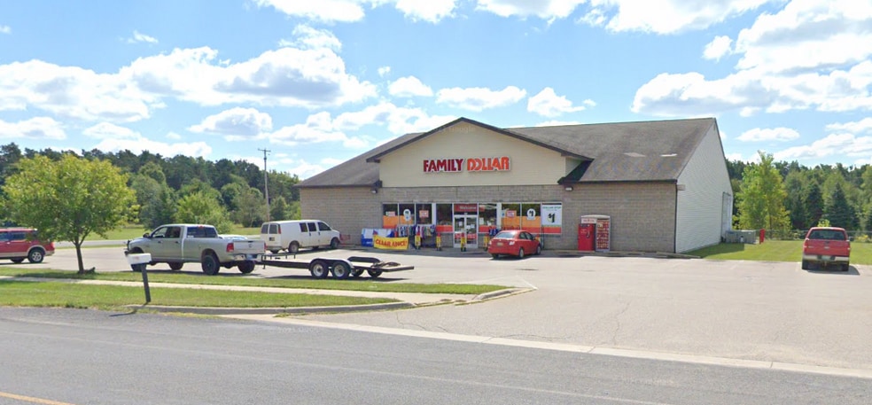 805 W Shaw St, Howard City, MI for sale - Building Photo - Image 3 of 4