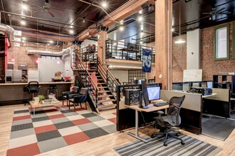 308-316 Occidental Ave S, Seattle, WA à louer Photo intérieure- Image 1 de 7