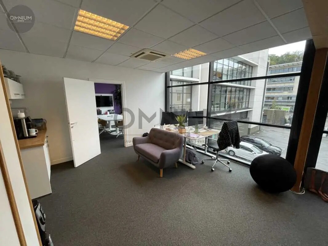 Office in Lyon for lease Building Photo- Image 1 of 10