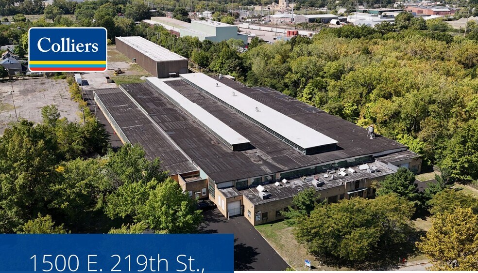 1500 E. 219th St. portefeuille de 2 propriétés à vendre sur LoopNet.ca - Photo du bâtiment - Image 1 de 3