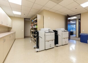 10 S LaSalle St, Chicago, IL for lease Interior Photo- Image 2 of 6