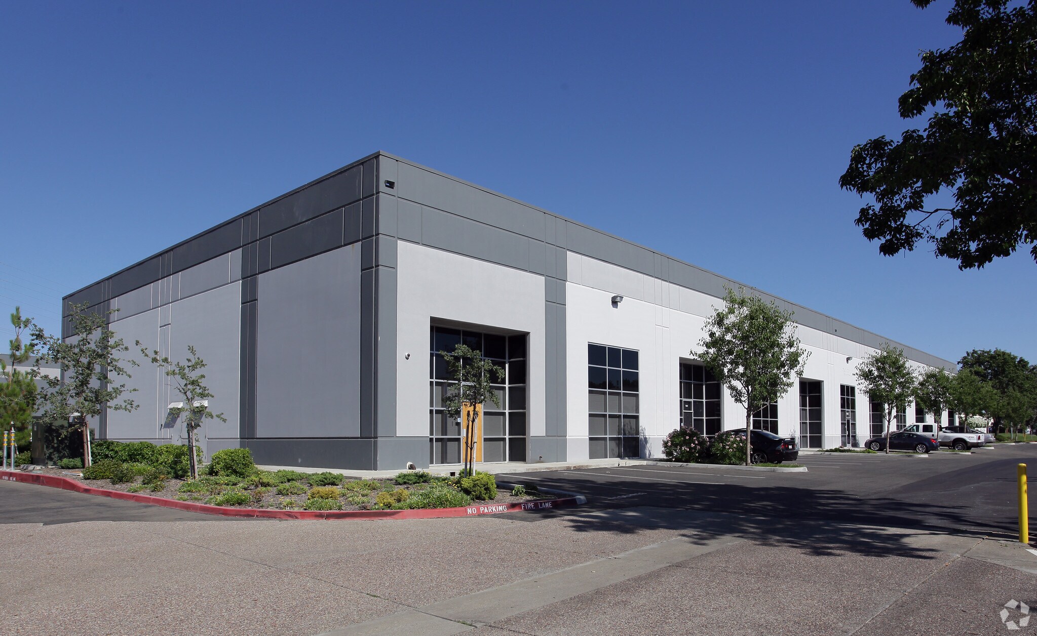3620 Industrial Blvd, West Sacramento, CA for lease Primary Photo- Image 1 of 7