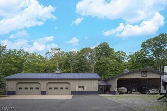 Plus de détails pour 25 Stillwater Rd, Newton, NJ - Spécialité à vendre