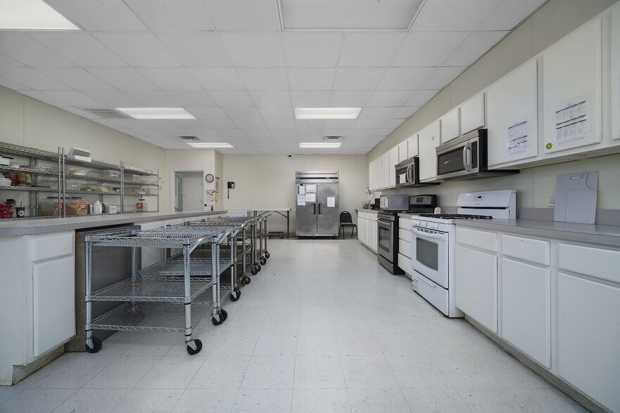 116 Corporate Dr, Elizabeth City, NC à vendre - Photo intérieure - Image 3 de 31