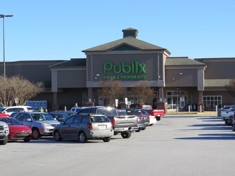 2700 Woodruff Rd, Simpsonville, SC à louer - Photo du bâtiment - Image 2 de 9