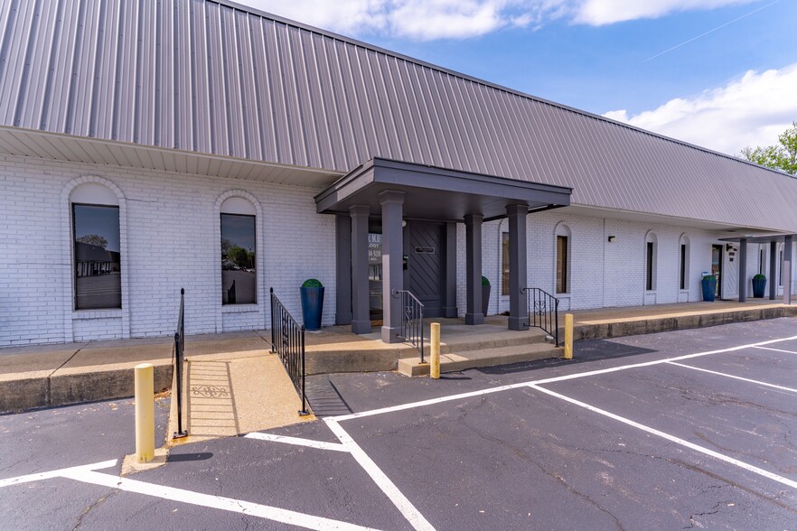 2816 Veach Rd, Owensboro, KY for sale - Building Photo - Image 2 of 8
