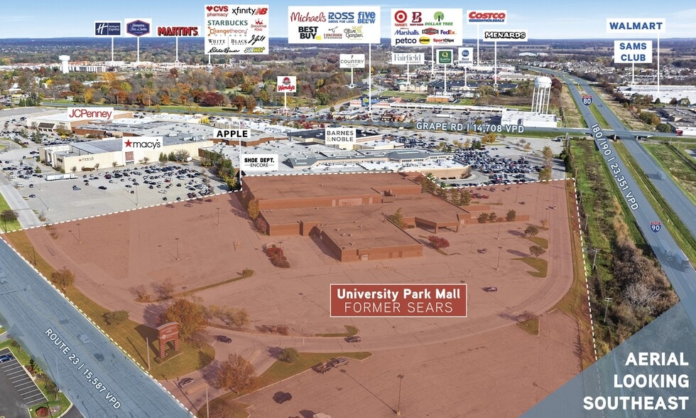 Former Sears portefeuille de 5 propriétés à vendre sur LoopNet.ca - Photo du bâtiment - Image 1 de 3