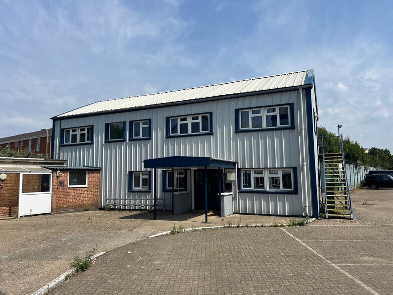 Shore Rd, Southampton for lease - Building Photo - Image 2 of 2