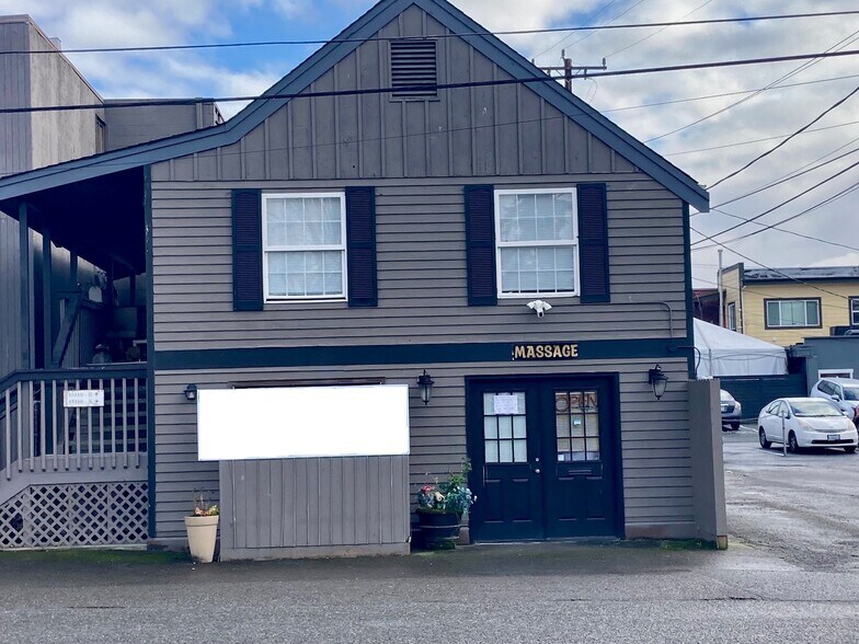 15106 10th Ave SW, Burien, WA à vendre - Photo du bâtiment - Image 2 de 5