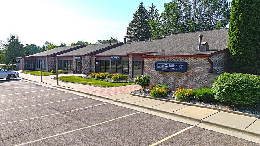 1350 E Lake Lansing Rd, East Lansing, MI à louer - Photo du bâtiment - Image 1 de 2