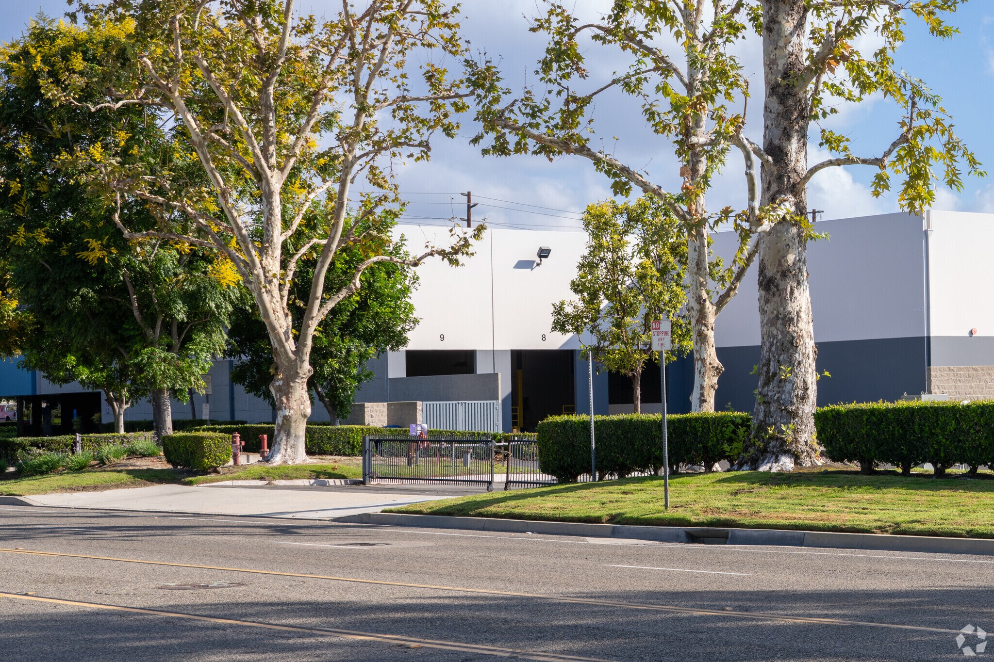 4925-4975 Edison Ave, Chino, CA à vendre Photo principale- Image 1 de 1