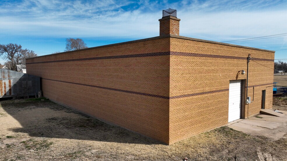 1905 7th St, Great Bend, KS à vendre - Photo du bâtiment - Image 3 de 10