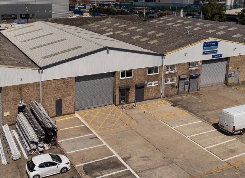 Jeffreys Rd, Enfield à louer - Photo du bâtiment - Image 2 de 9