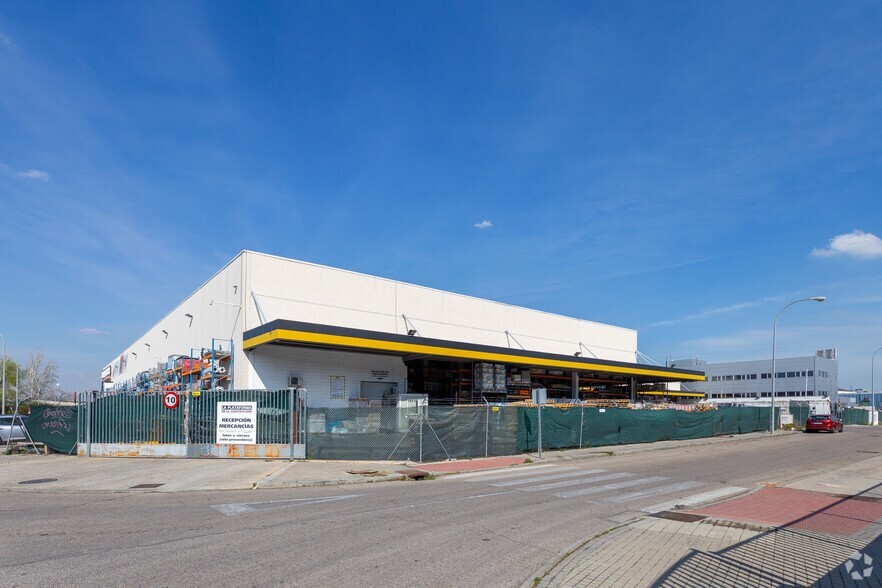Industrial in Getafe, Madrid for lease - Building Photo - Image 3 of 3