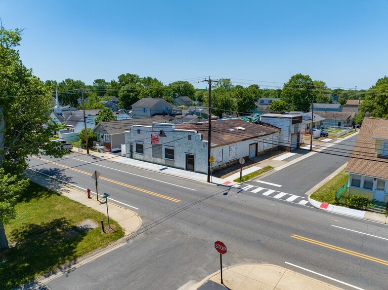 1005 Union Ave, Keyport, NJ à louer - Photo du bâtiment - Image 3 de 3