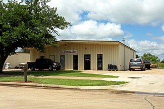 Plus de détails pour 2901-2903 Broadway Ct, Edmond, OK - Industriel à louer