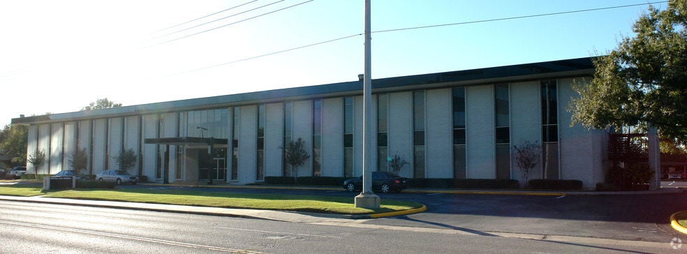 1115 Gemini St, Houston, TX à louer - Photo du bâtiment - Image 3 de 72