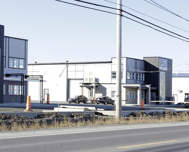 Plus de détails pour 1352 Boul Lionel-Boulet, Varennes, QC - Industriel à vendre