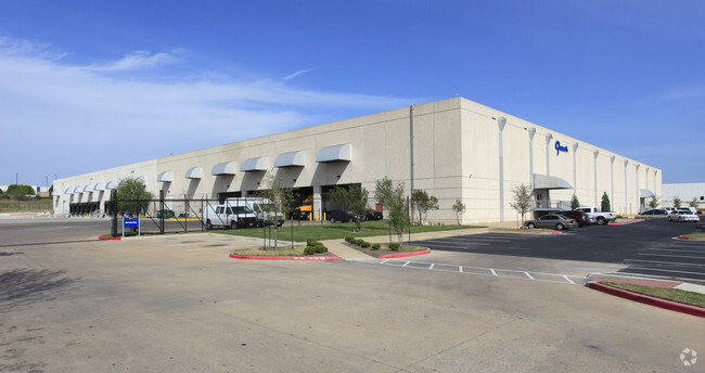 Plus de détails pour 8119 Exchange Dr, Austin, TX - Bureau, Industriel/Logistique à louer