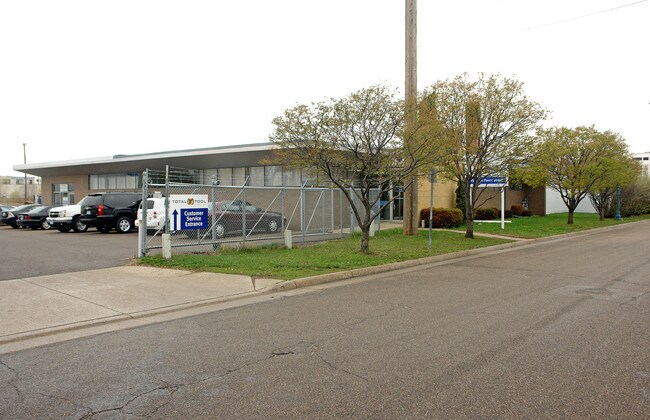 Plus de détails pour NEFCO Total Tool Supply Portfolio – Industriel à vendre