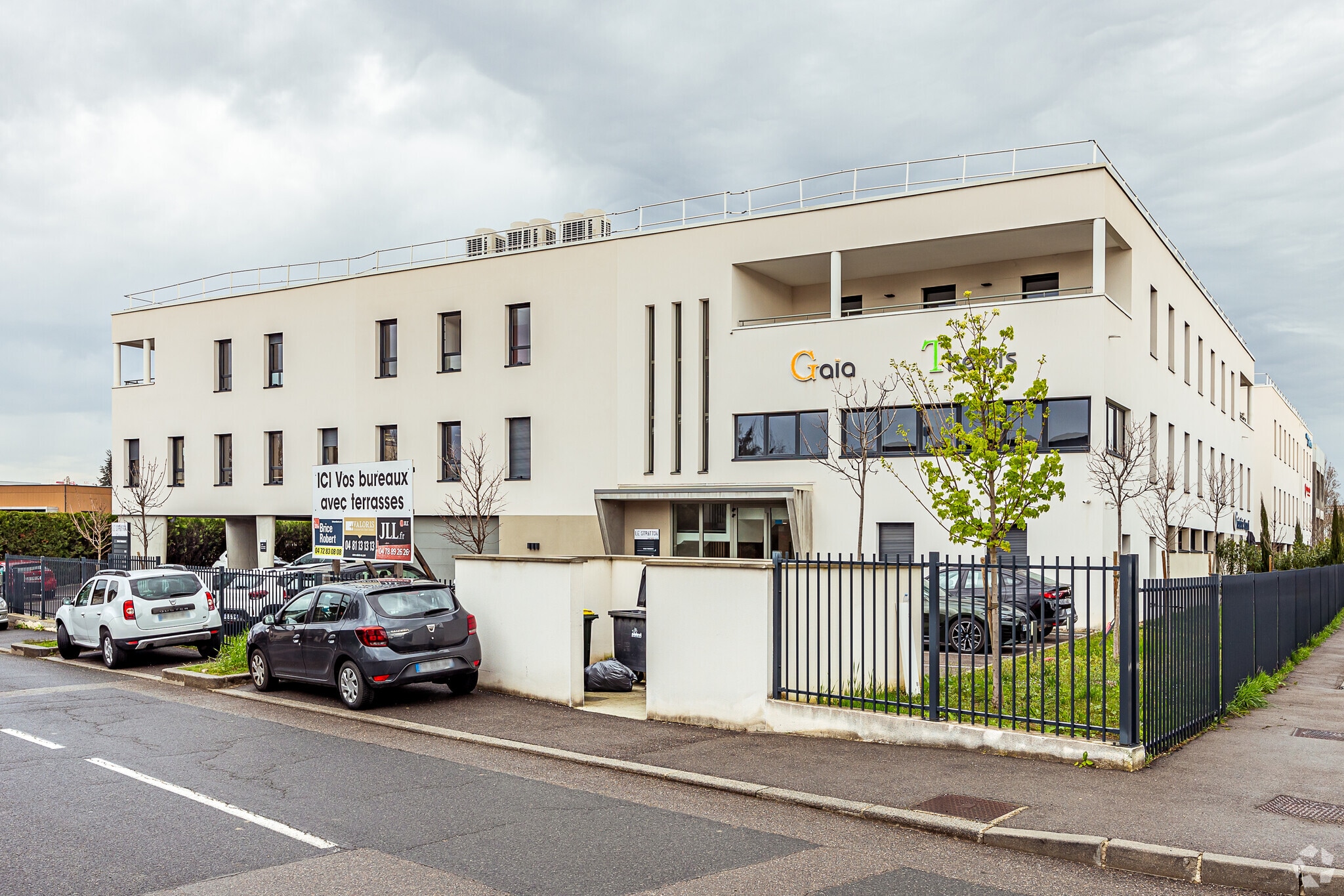 5-7 Chemin Du Tronchon, Dardilly for sale Primary Photo- Image 1 of 17