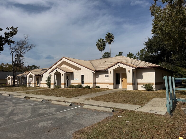 205 Zeagler Dr, Palatka, FL à vendre - Photo du bâtiment - Image 2 de 4