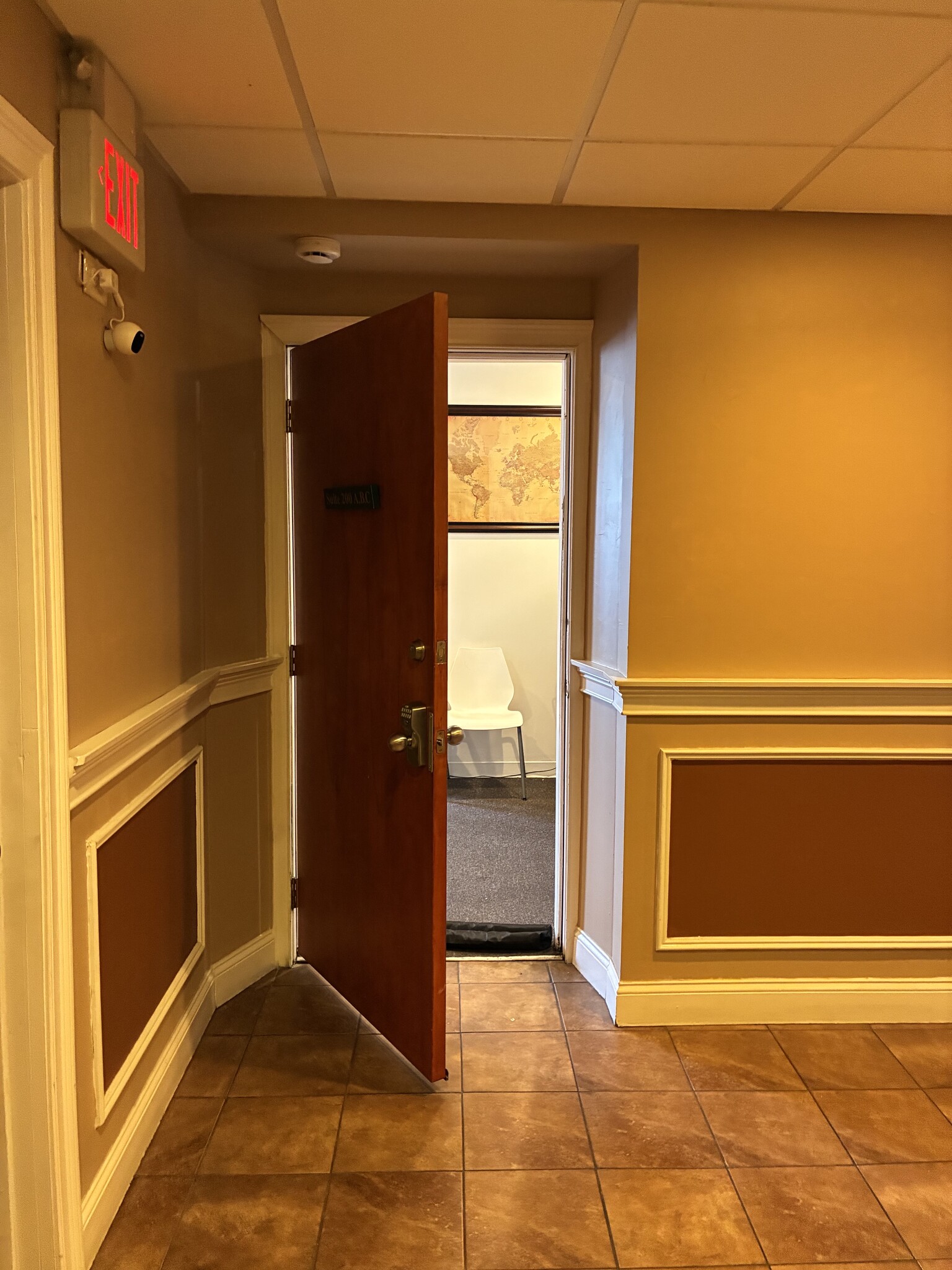 50 Gerard St, Huntington, NY for lease Interior Photo- Image 1 of 7