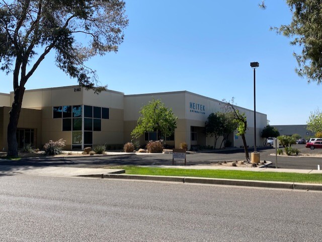 2102 W Quail Ave, Phoenix, AZ for lease Primary Photo- Image 1 of 10