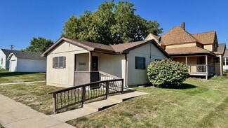 Plus de détails pour 152 E 8th St, Trenton, MO - Bureau à vendre