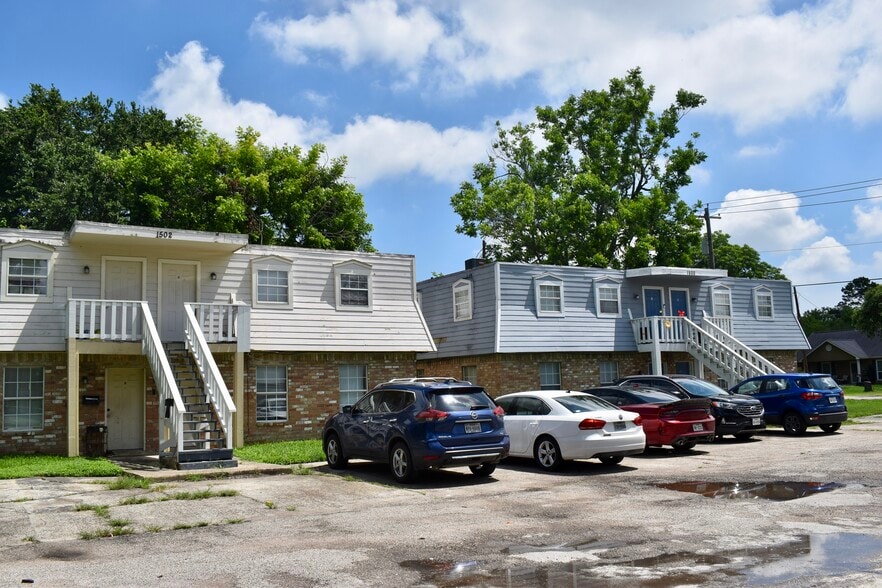 1500-1502 Oleander Dr, La Marque, TX à vendre - Photo du bâtiment - Image 2 de 15