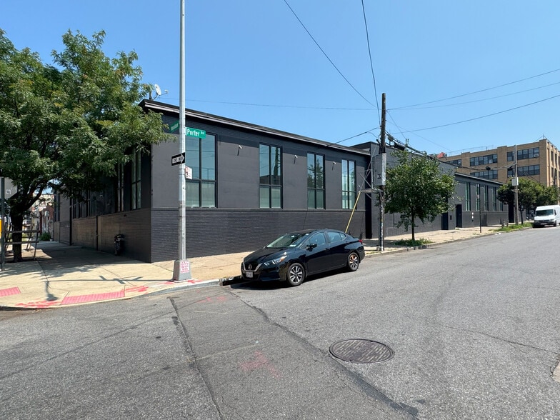 65-87 Porter Ave, Brooklyn, NY for lease - Building Photo - Image 1 of 4
