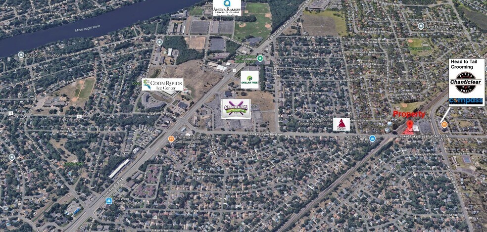 11620 Crooked Lake Blvd NW, Coon Rapids, MN à louer - Photo du bâtiment - Image 2 de 9