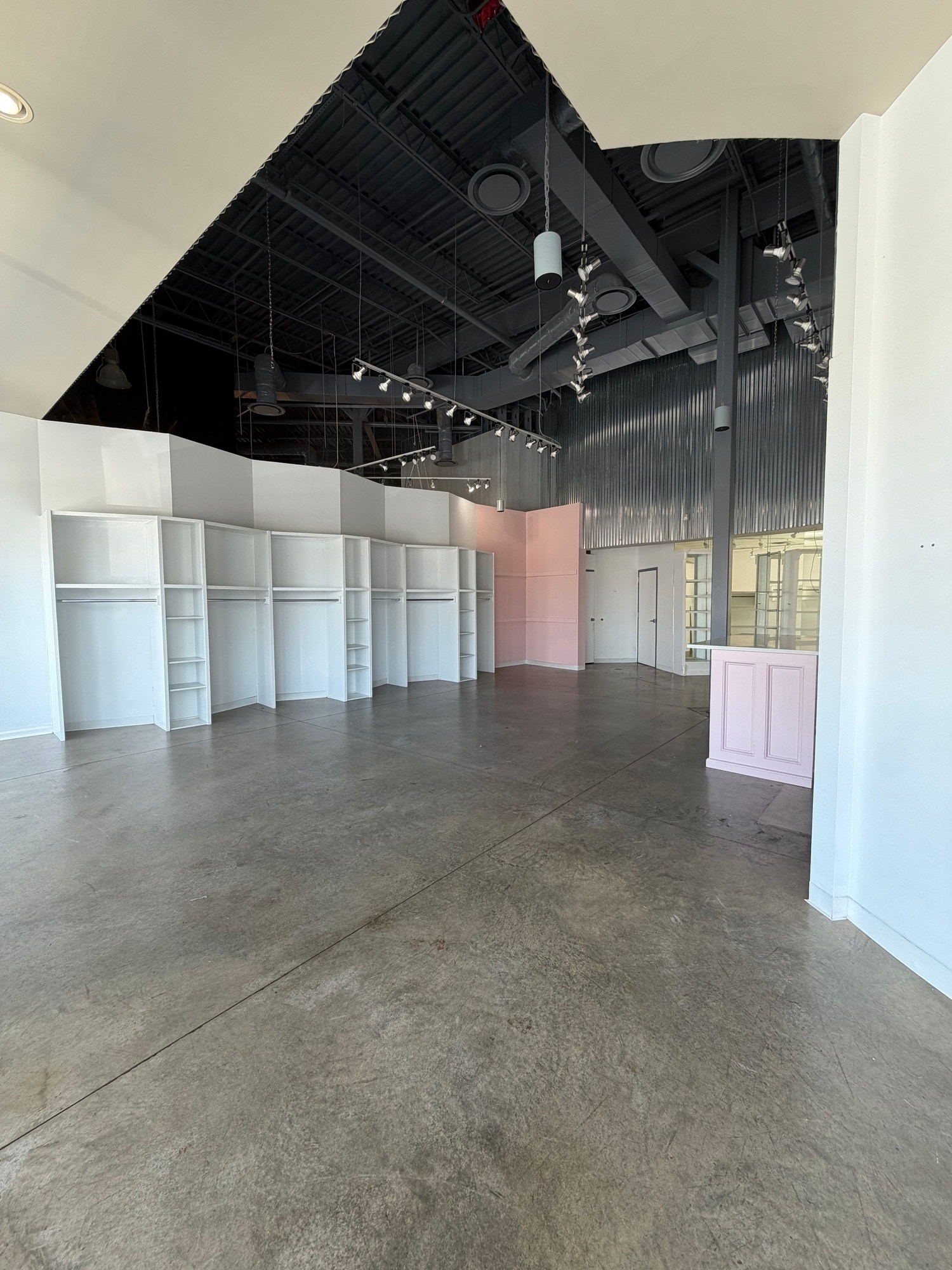 1640 Rollins Way, Columbus, GA for lease Interior Photo- Image 1 of 11