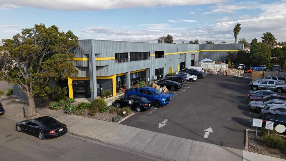2240 S Thornburg St, Santa Maria, CA à louer - Photo du bâtiment - Image 3 de 4