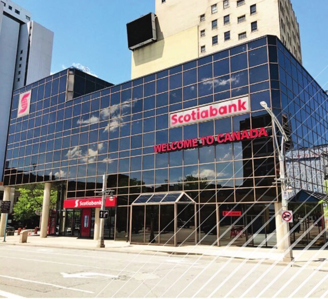 378 Ouellette Ave, Windsor, ON for lease - Primary Photo - Image 1 of 1