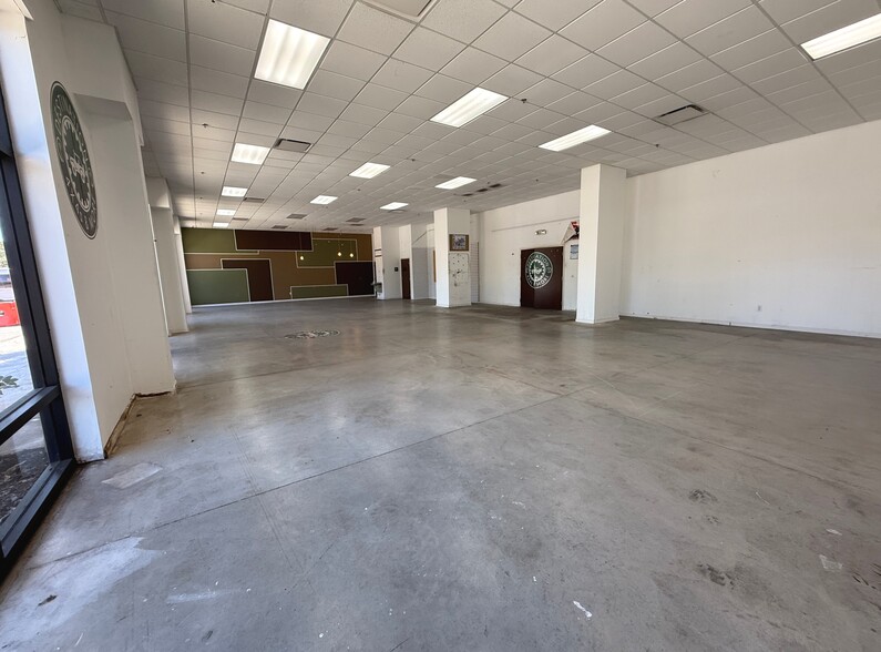 348-380 Destination Daytona Ln, Ormond Beach, Ormond Beach, FL for lease - Interior Photo - Image 3 of 8