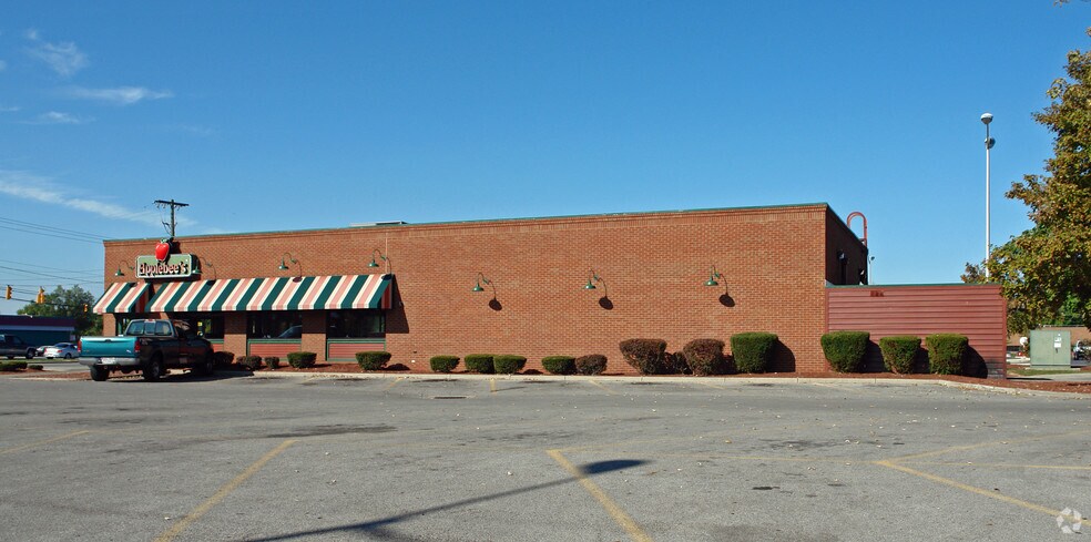4600 E Broad St, Whitehall, OH à louer - Photo du bâtiment - Image 2 de 10