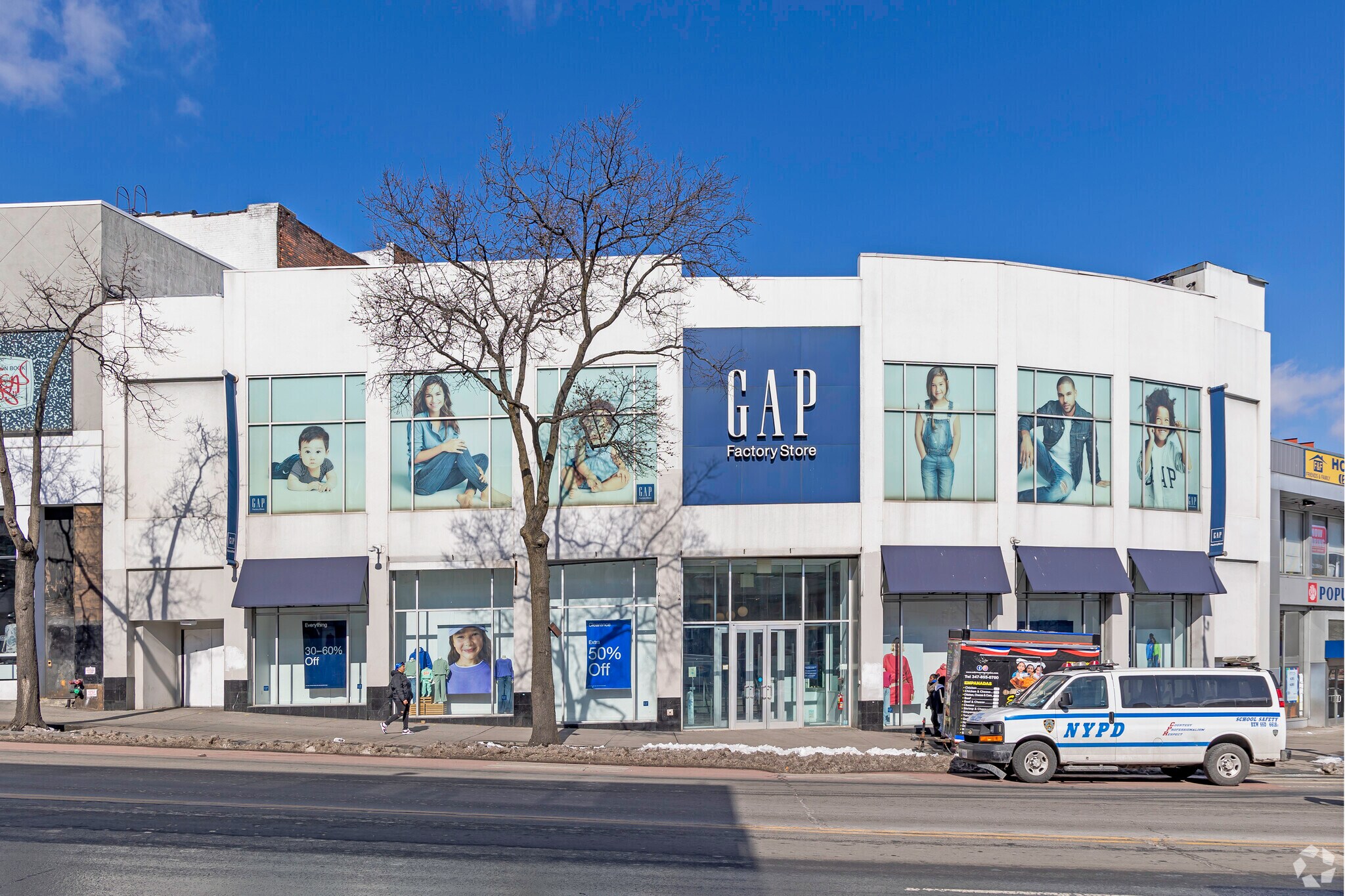 271 E Fordham Rd, Bronx, NY à vendre Photo principale- Image 1 de 8