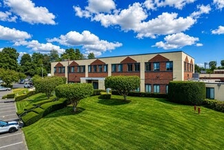 Plus de détails pour 30 Commerce Rd, Stamford, CT - Local d'activités à louer