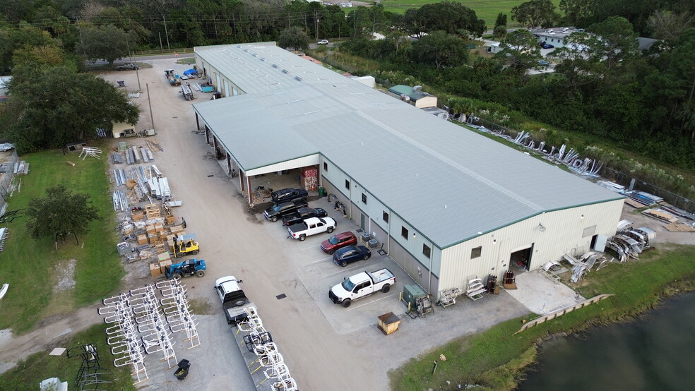 1060 Cox Rd, Cocoa, FL for lease - Building Photo - Image 3 of 5