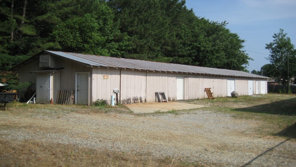 6531 Effingham Way, Columbus, GA à louer - Photo du bâtiment - Image 2 de 17