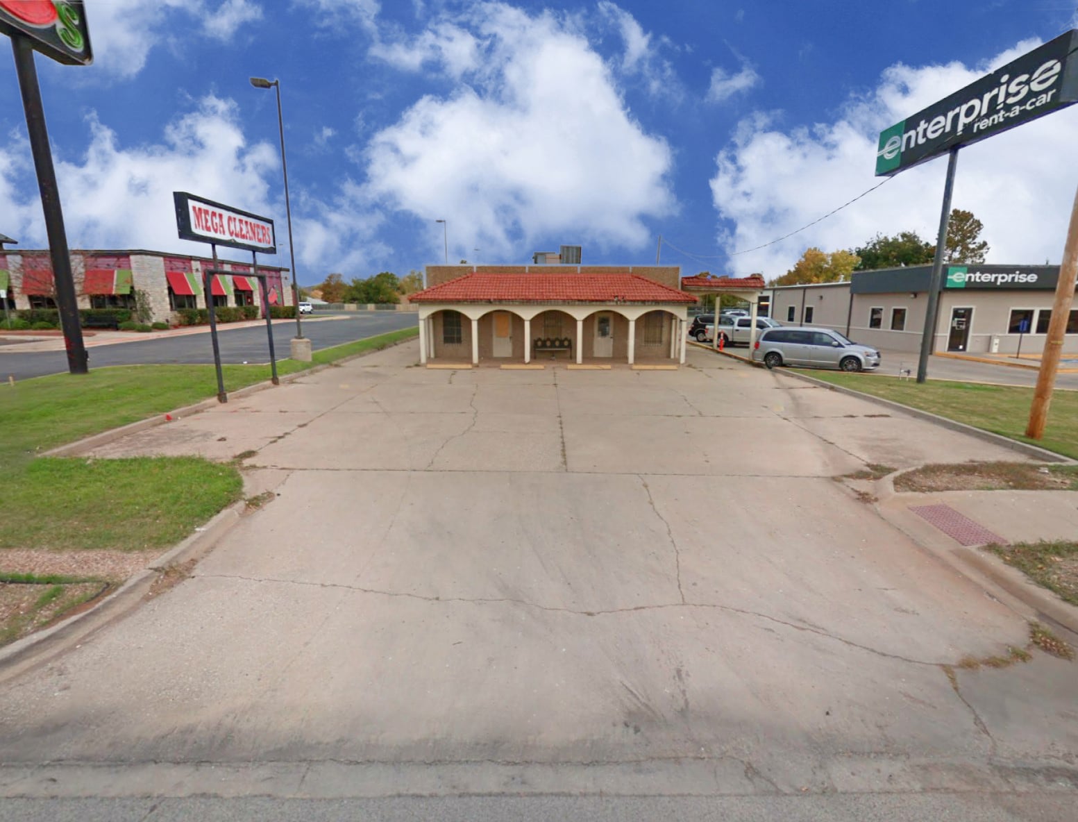 6105 NW Cache Rd, Lawton, OK for lease Building Photo- Image 1 of 6